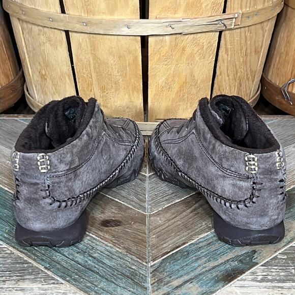 Skechers Bikers Totem Pole Relaxed Fit Brown Suede Chukka Boots Womens US 8 - Picture 7 of 10